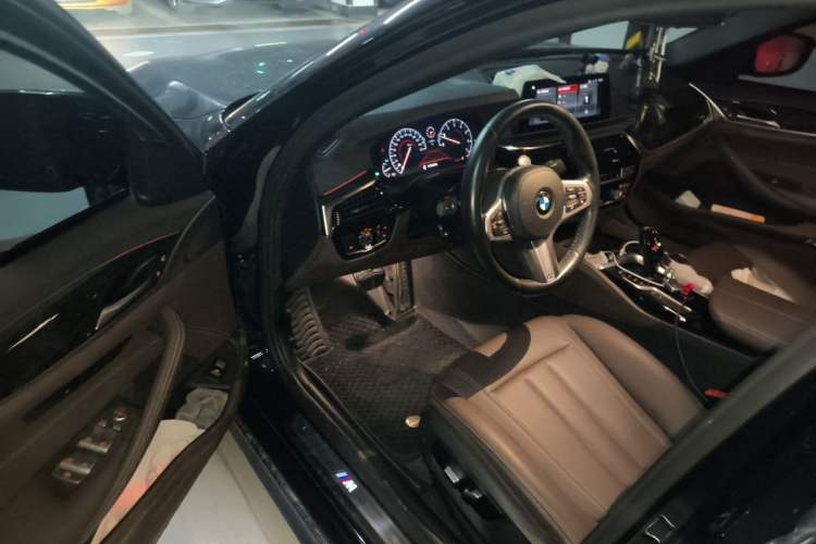 Used BMW 5 Series 2019 Restyled 525Li M Sport Package Driver Seat
