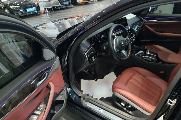 Used BMW 5 Series 2019 530Li Leading Model M Sport Package Driver Seat
