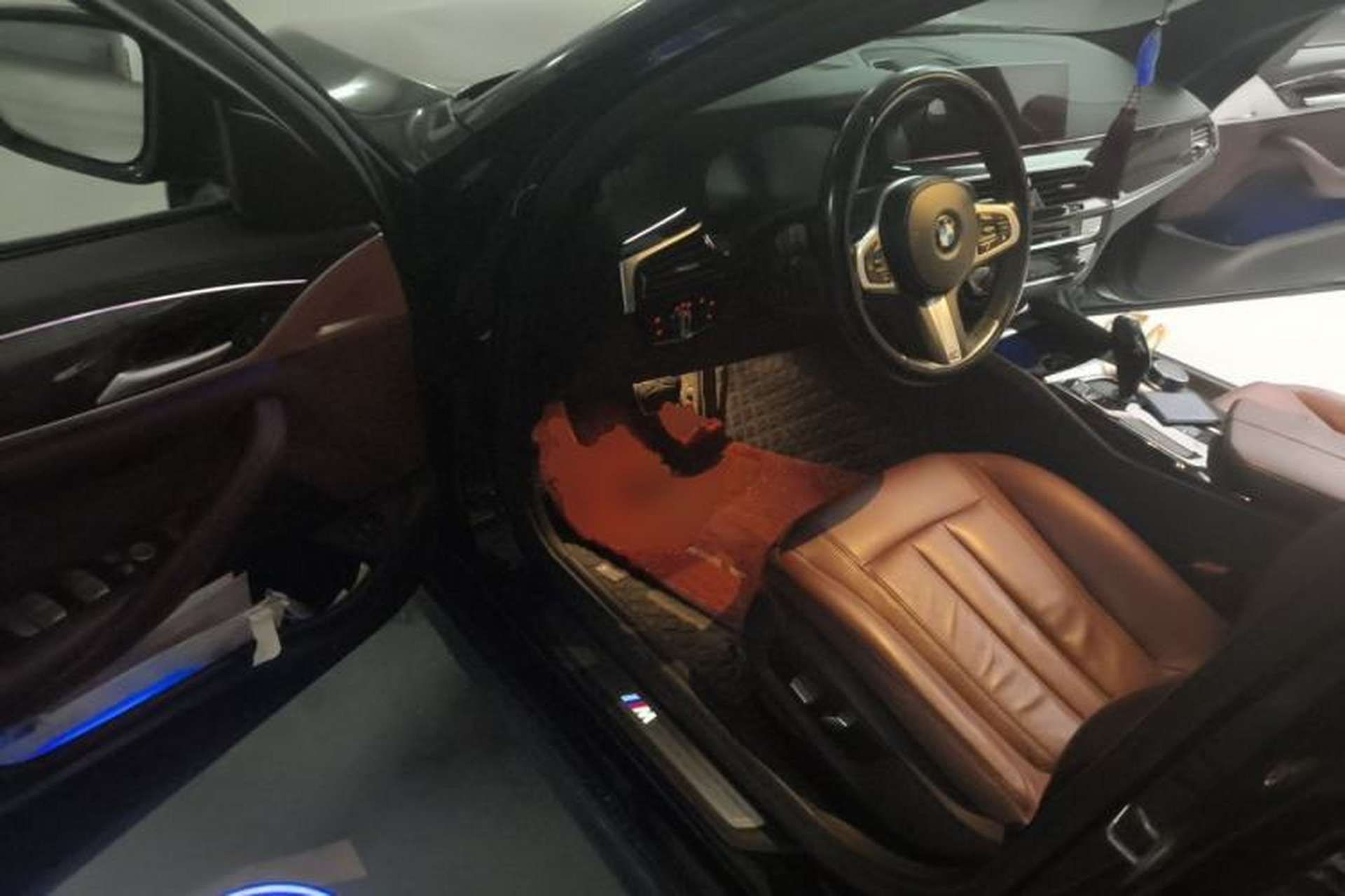 Used BMW 5 Series 2019 530Li Leading Model M Sport Package Driver Seat