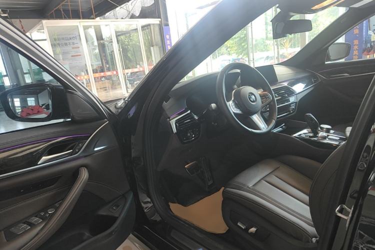 Used BMW 5 Series 2019 Restyled 525Li M Sport Package Driver Seat