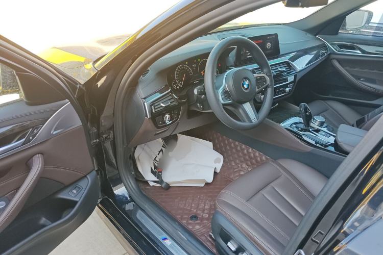 Used BMW 5 Series 2019 Restyled 525Li M Sport Package Driver Seat