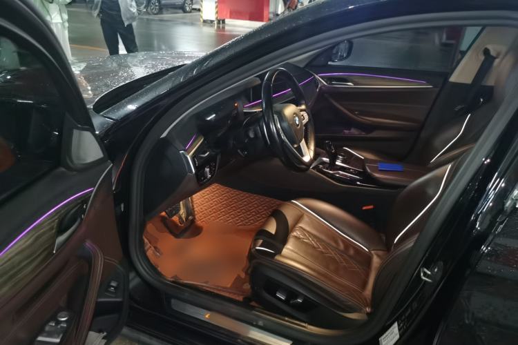 Used BMW 5 Series 2019 Updated 530Li xDrive Luxury Package Driver Seat