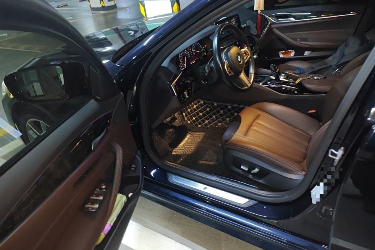 Used BMW 5 Series 2019 525Li M Sport Package Driver Seat