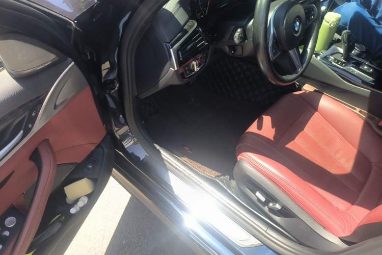 Used BMW 5 Series 2019 530Li Luxury Edition M Sport Package Driver Seat
