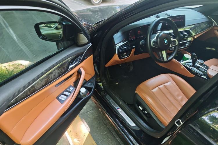 Used BMW 5 Series 2019 530Li Leading Model M Sport Package Driver Seat