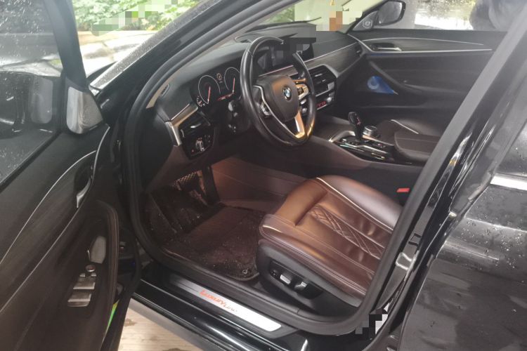 Used BMW 5 Series 2019 Facelifted 530Li Leading Edition Luxury Package Driver Seat