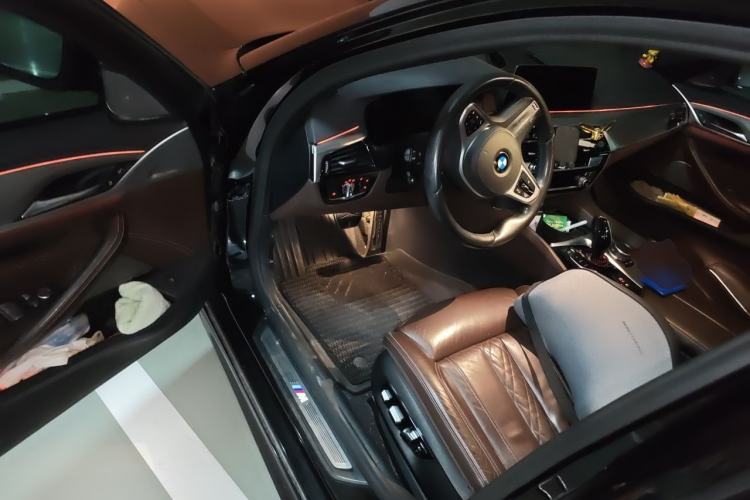 Used BMW 5 Series 2019 540i M Sport Package Driver Seat