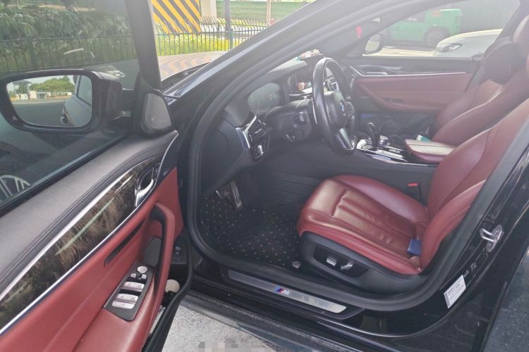 Used BMW 5 Series 2019 530Li Leading Model M Sport Package Driver Seat