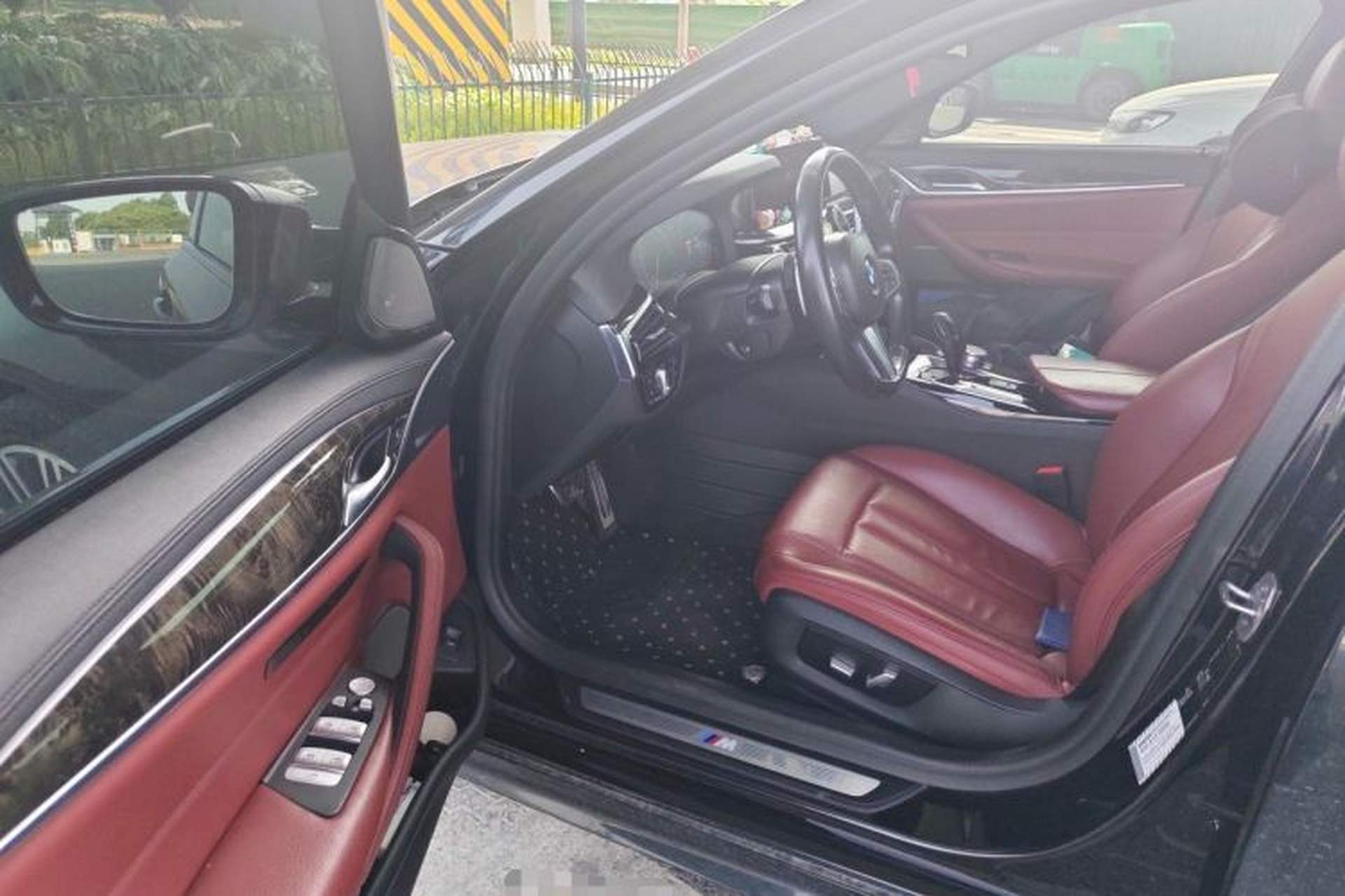 Used BMW 5 Series 2019 530Li Leading Model M Sport Package Driver Seat