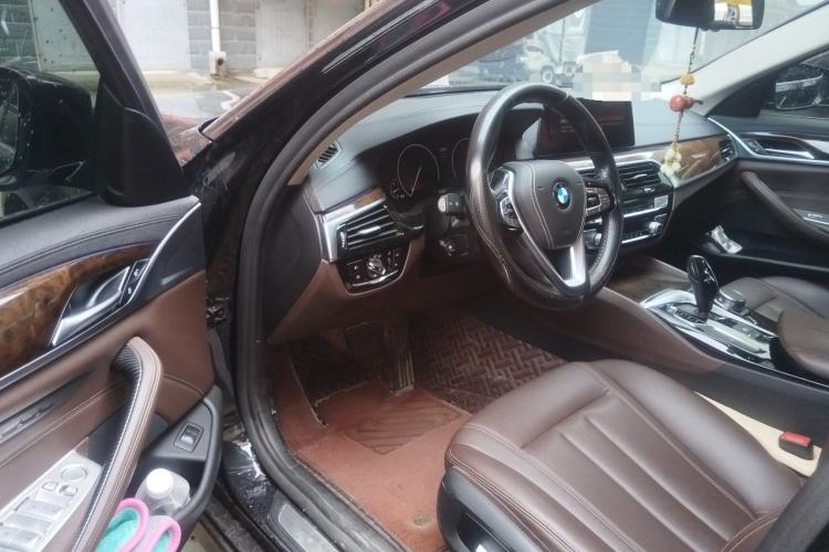 Used BMW 5 Series 2019 525Li Luxury Package Driver Seat