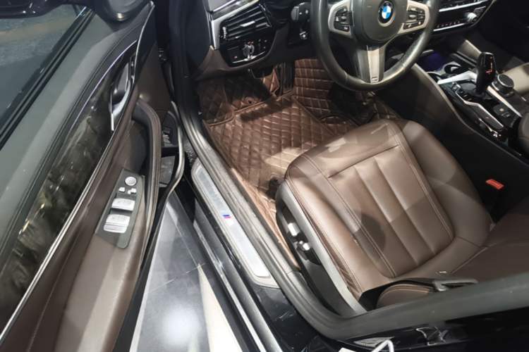 Used BMW 5 Series 2019 Restyled 525Li M Sport Package Driver Seat