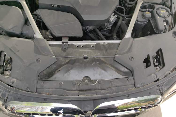 Used BMW 5 Series 2019 530Li Leading Model Luxury Package Engine Bay