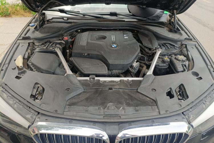 Used BMW 5 Series 2019 525Li Luxury Package Engine Bay