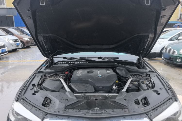 Used BMW 5 Series 2019 525i M Sport Package Engine Bay