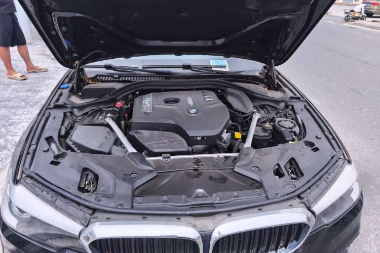 Used BMW 5 Series 2019 525i M Sport Package Engine Bay