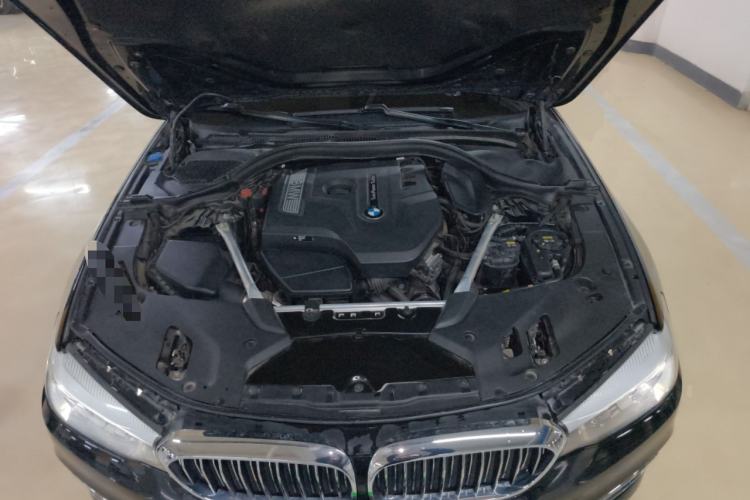 Used BMW 5 Series 2019 525Li Luxury Package Engine Bay