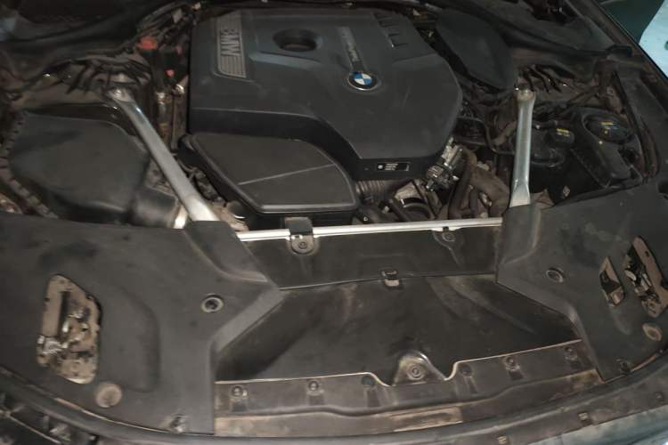 Used BMW 5 Series 2019 530i M Sport Package Engine Bay
