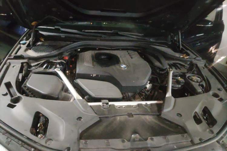 Used BMW 5 Series 2019 525Li M Sport Package Engine Bay