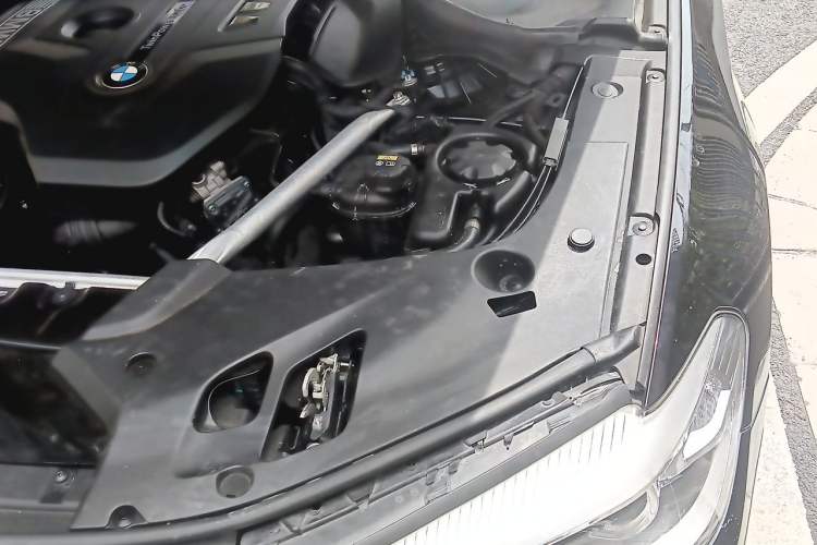Used BMW 5 Series 2019 Facelifted 530Li Leading Edition Luxury Package Engine Bay Left