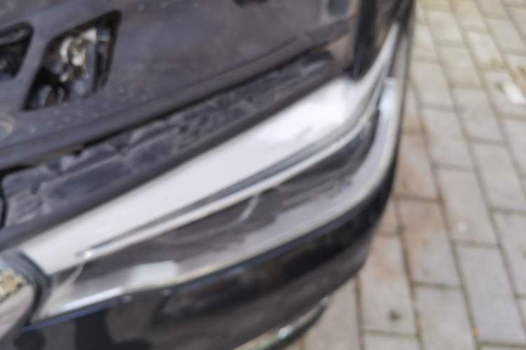Used BMW 5 Series 2019 530Li xDrive Luxury Package Engine Bay Left
