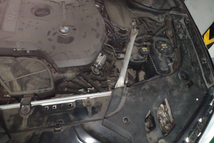 Used BMW 5 Series 2019 Facelifted 525Li Luxury Package Engine Bay Left