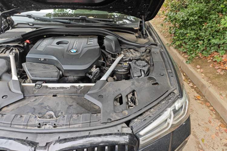 Used BMW 5 Series 2019 525Li M Sport Package Engine Bay Left
