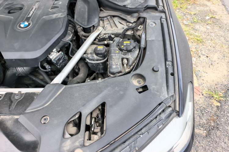 Used BMW 5 Series 2019 525Li M Sport Package Engine Bay Left