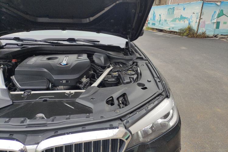 Used BMW 5 Series 2019 525i M Sport Package Engine Bay Left