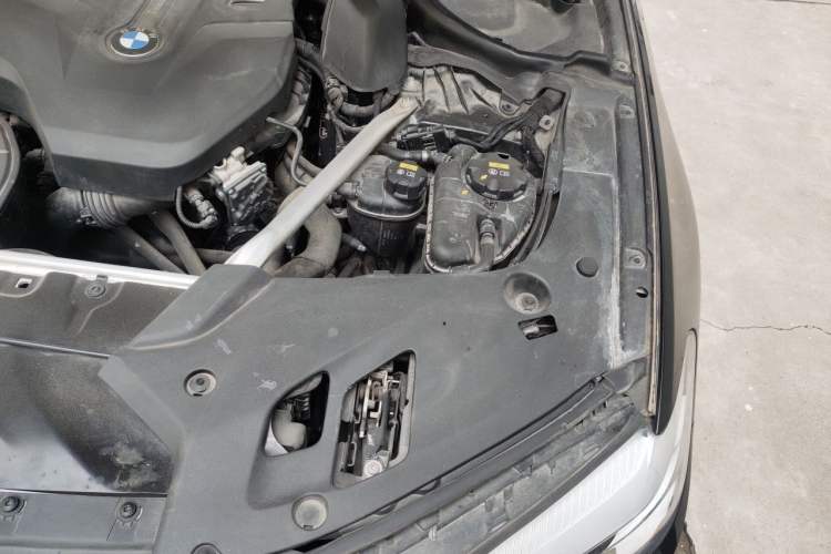 Used BMW 5 Series 2019 Restyled 525Li M Sport Package Engine Bay Left