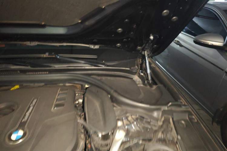 Used BMW 5 Series 2019 Facelifted 530Li Leading Edition M Sport Package Engine Bay Left