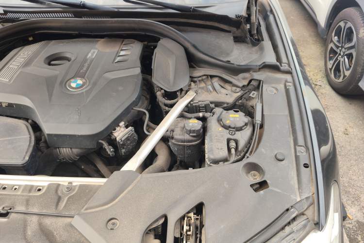 Used BMW 5 Series 2019 Restyled 525Li M Sport Package Engine Bay Left