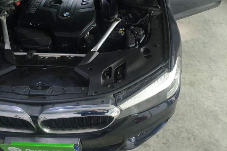 Used BMW 5 Series 2019 530Li Leading Model M Sport Package Engine Bay Left