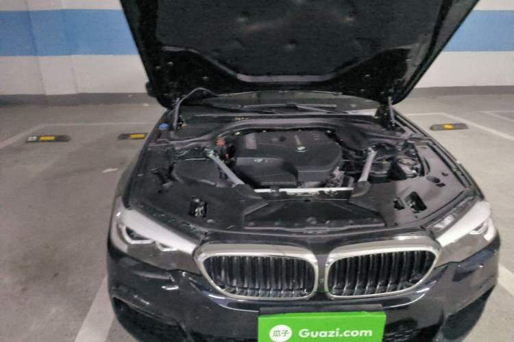 Used BMW 5 Series 2019 525Li M Sport Package Engine Bay Right
