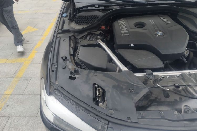 Used BMW 5 Series 2019 525Li M Sport Package Engine Bay Right