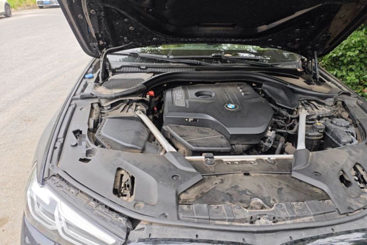 Used BMW 5 Series 2019 525Li M Sport Package Engine Bay Right