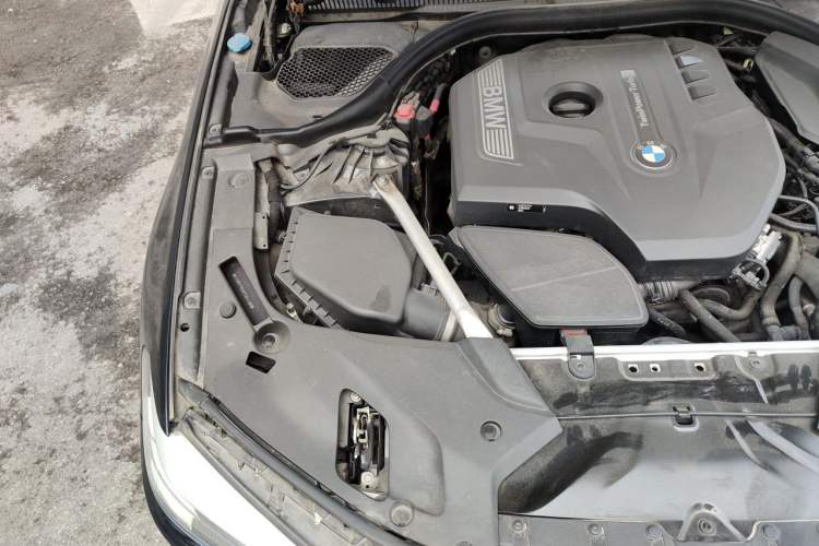 Used BMW 5 Series 2019 525Li M Sport Package Engine Bay Right