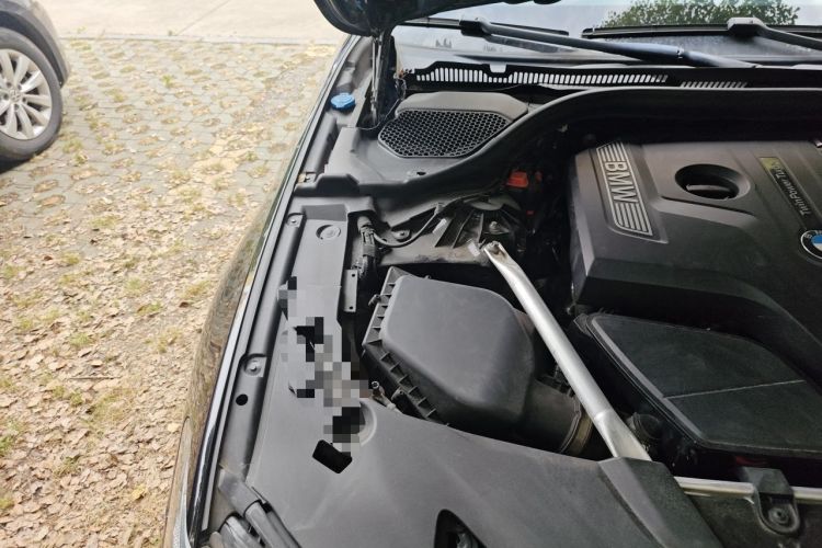 Used BMW 5 Series 2019 530i M Sport Package Engine Bay Right