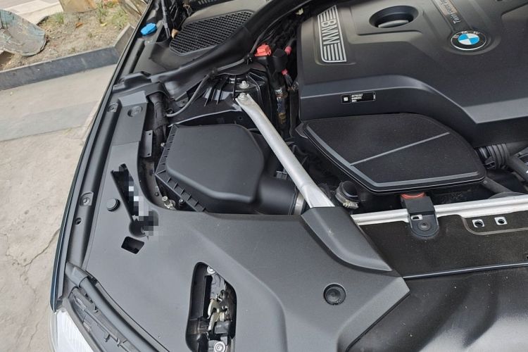 Used BMW 5 Series 2019 525Li M Sport Package Engine Bay Right