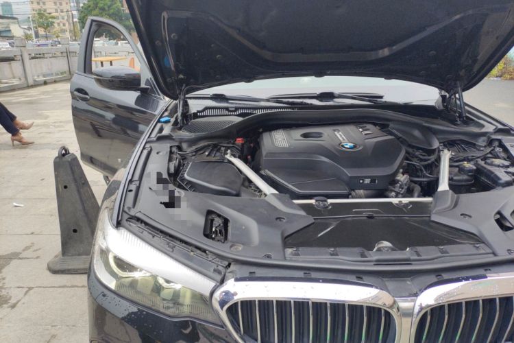 Used BMW 5 Series 2019 525i M Sport Package Engine Bay Right