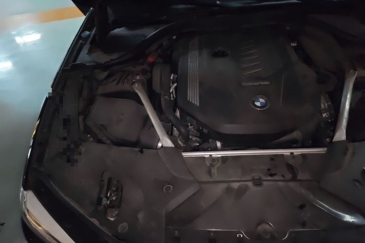 Used BMW 5 Series 2019 540i M Sport Package Engine Bay Right