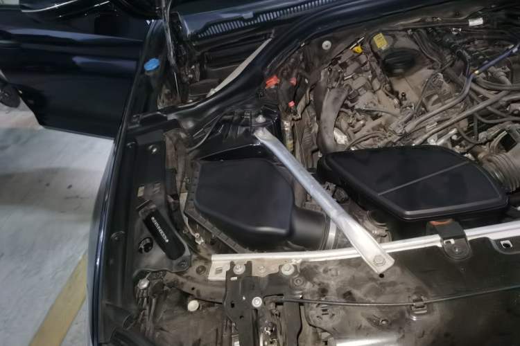 Used BMW 5 Series 2019 530Li Leading Model M Sport Package Engine Bay Right
