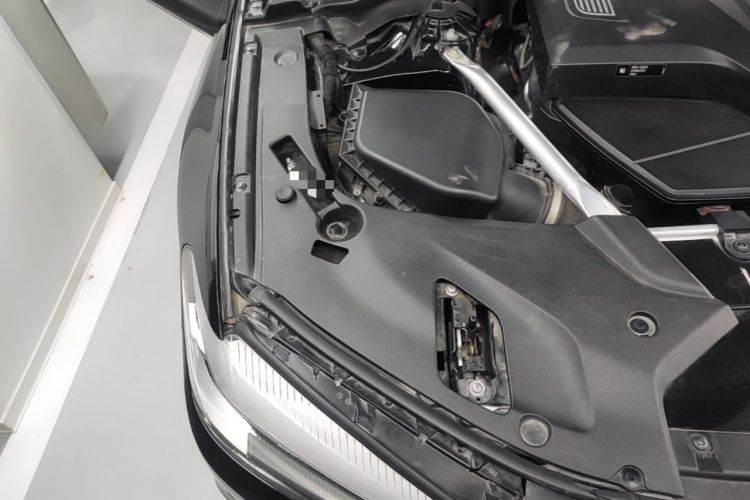 Used BMW 5 Series 2019 530Li xDrive Luxury Package Engine Bay Right