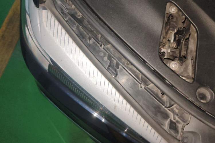 Used BMW 5 Series 2019 525Li M Sport Package Engine Bay Right