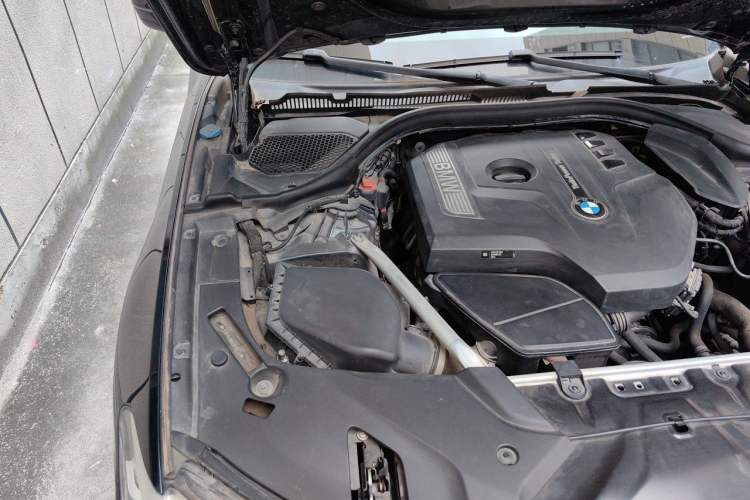 Used BMW 5 Series 2019 530Li Leading Model M Sport Package Engine Bay Right