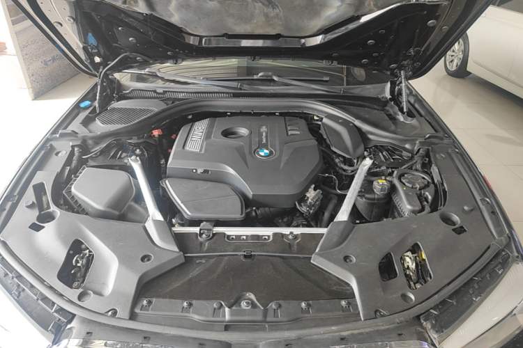 Used BMW 5 Series 2019 Restyled 525Li M Sport Package Engine Bay