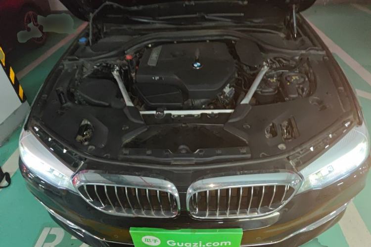 Used BMW 5 Series 2019 525Li Luxury Package Engine Bay