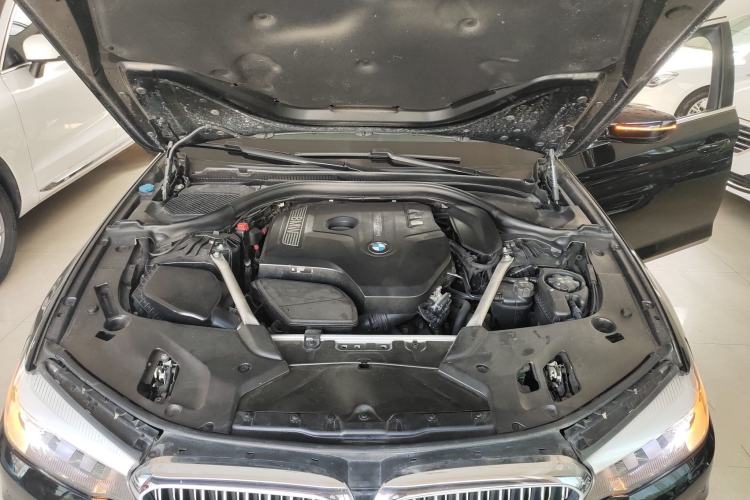Used BMW 5 Series 2019 Facelifted 530Li Leading Edition Luxury Package Engine Bay