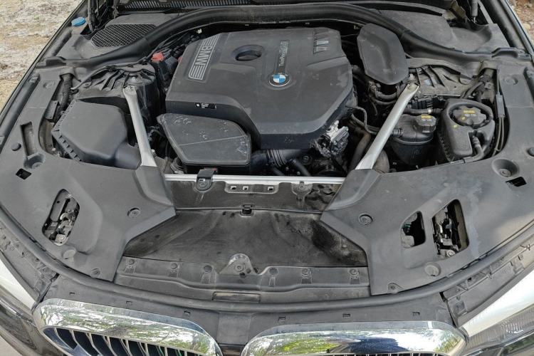 Used BMW 5 Series 2019 530Li Leading Model Luxury Package Engine Bay