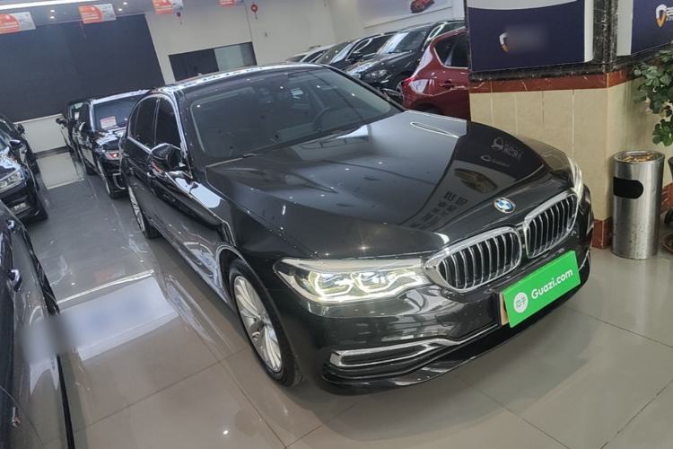 Used BMW 5 Series 2019 Facelifted 530Li Luxury Edition Premium Package Exterior 1