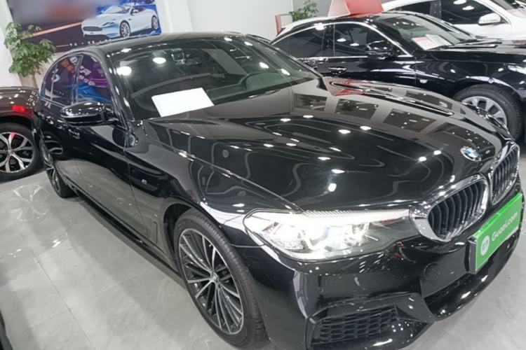 Used BMW 5 Series 2019 Facelifted 530Li Leading Edition M Sport Package Exterior 1